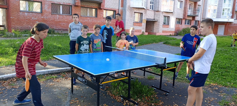 Турнир по настольному теннису.